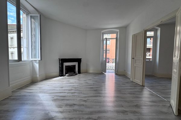 Grand appartement  de116.87 m² carrez