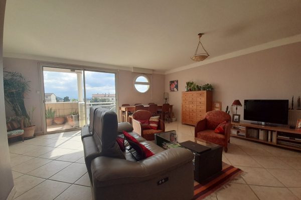 Appartement  4 pièce(s)