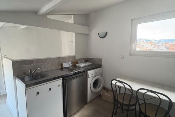 T2 MEUBLE VALENCE – 2 pièce(s) – 30 m2