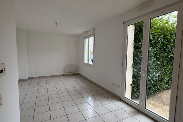 Appartement Romans Sur Isere 1 pièce 37 m2