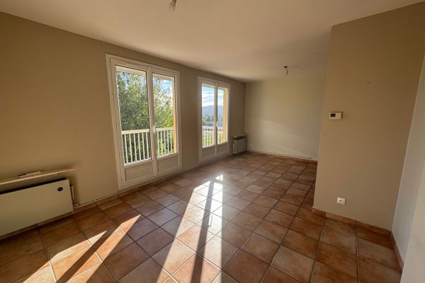 Appartement Bourg Les Valence 3 pièce(s)