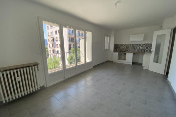 STUDIO VALENCE – 1 pièce – 25 m²