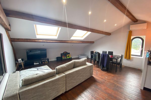 Proche de Camillle Vernet T3 de 87m² habitable.