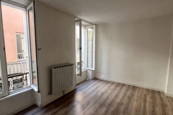 Maison de ville avec garage – Tournon sur Rhône