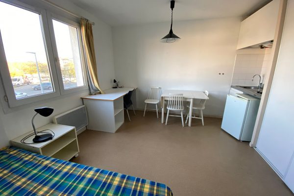 STUDIO VALENCE – 1 pièce(s) – 22.7 m2