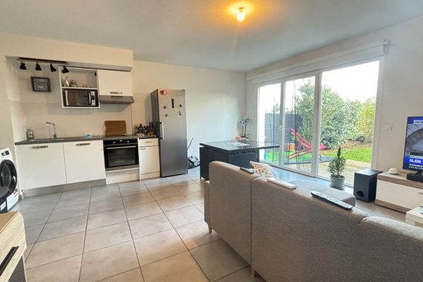 Maison T4,  73m2 , proche route de chabeuil