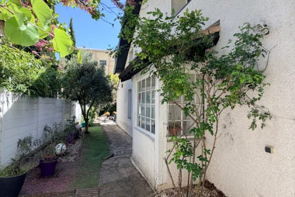 Maison  96.99 m2