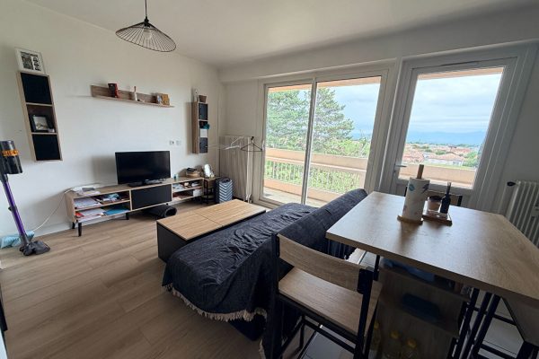 VALENCE  beau T2 de 30 m²