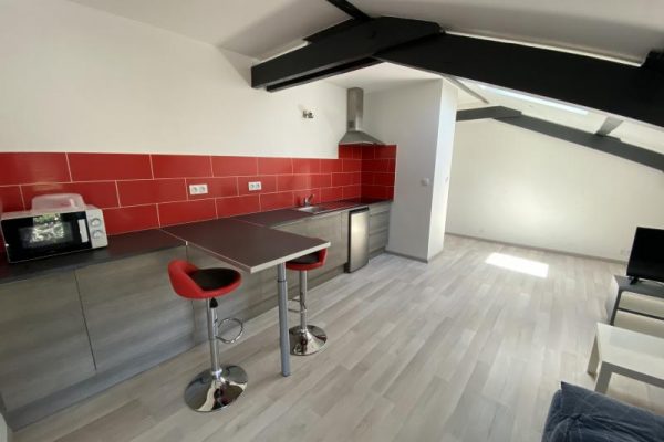 STUDIO MEUBLE VALENCE – 32 m²