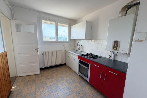 BOURG -lès-VALENCE  – T3 63m²