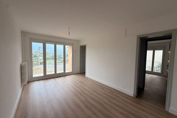 Résidence Gratenas ? Appartement 4 pièces en rez-de-chaussée